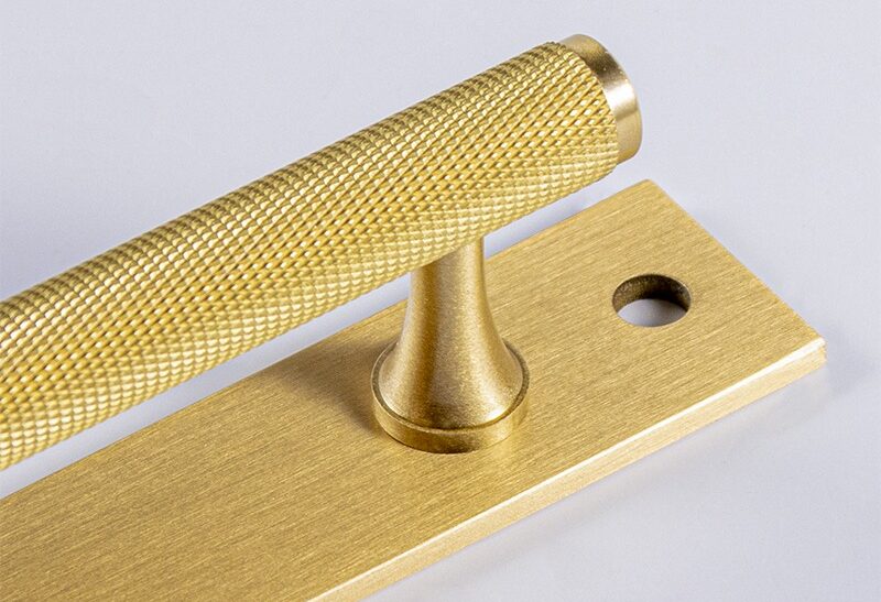 knurled brass hardware