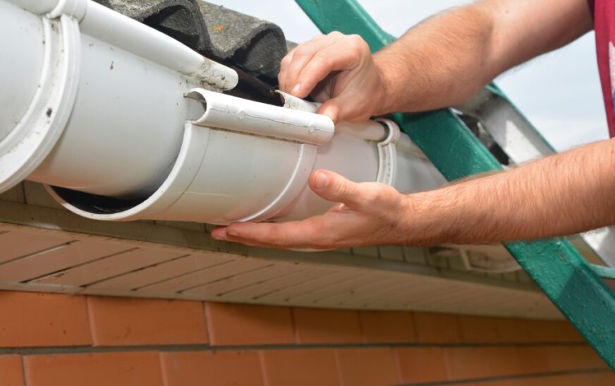 Who Should I Hire for Gutter Installation in Sarasota?