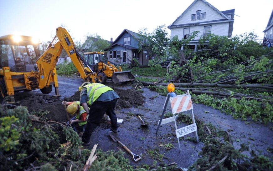 Why Choose the Best Storm Cleanup Service: How Professional Expertise Safeguards Your Property