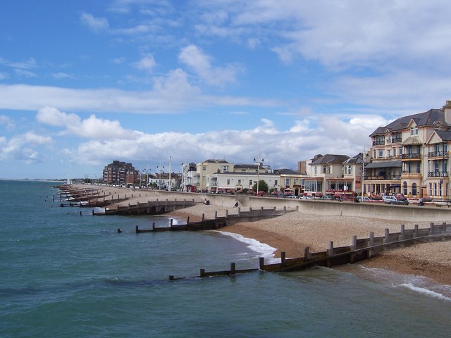 Bognor Regis The Bustle and Recharge in Coastal Paradise