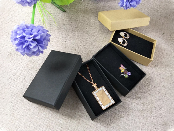 Where can I get reasonably priced jewelry boxes?