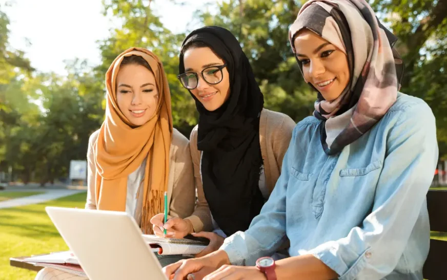 Navigating Scholarship Opportunities: Resources For Muslim Students