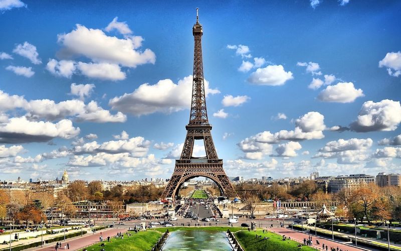 Historic Sites to Visit in France, The Tower of Eiffel