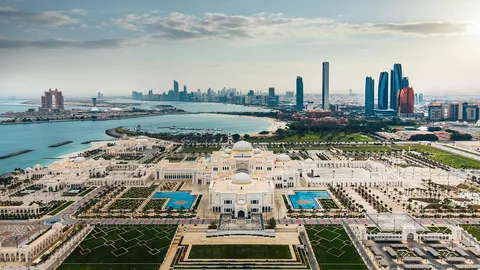 Unlock the Best of Abu Dhabi Your Comprehensive Half-Day Tour from Dubai